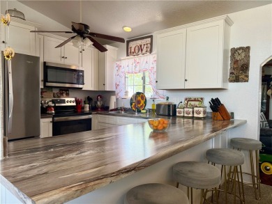 Stunning 3 Bed, 2 Bath Home with Mountain Views located in on Valle Vista Golf Course in Arizona - for sale on GolfHomes.com, golf home, golf lot