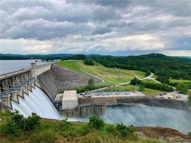 Build your Ozark dream on this beautiful 0.29-acre lot on on Holiday Island Golf Course in Arkansas - for sale on GolfHomes.com, golf home, golf lot