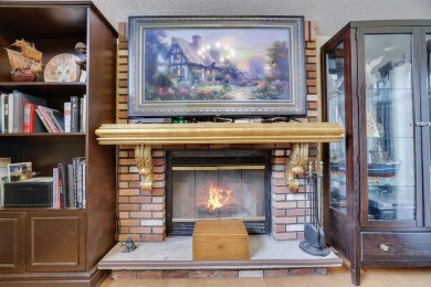 Welcome to this well maintained 3 bedroom 2 bath home nestled in on Pocono Farms Country Club in Pennsylvania - for sale on GolfHomes.com, golf home, golf lot