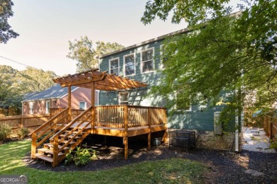 Come check out this well-cared for extra-large 3 bedroom 2 bath on East Lake Golf Club in Georgia - for sale on GolfHomes.com, golf home, golf lot
