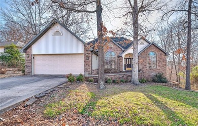 Discover an incredible opportunity to personalize this home and on Bella Vista Country Club - Scottsdale in Arkansas - for sale on GolfHomes.com, golf home, golf lot