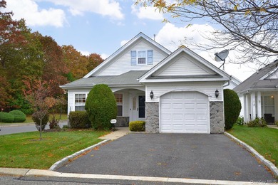 Beautifully maintained 2 Bedroom, 2 Bath *Devon 2* model in on Birchwood at Spring Lake in New York - for sale on GolfHomes.com, golf home, golf lot