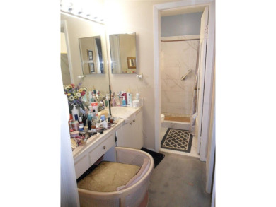 Single-family home in DORAL PARK on a premium lot overlooking on Jim McLean Signature Course in Florida - for sale on GolfHomes.com, golf home, golf lot