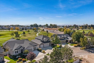 Welcome to this beautifully maintained home situated on the on Hunters Point Golf Club in Idaho - for sale on GolfHomes.com, golf home, golf lot