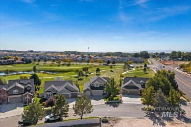 Welcome to this beautifully maintained home situated on the on Hunters Point Golf Club in Idaho - for sale on GolfHomes.com, golf home, golf lot