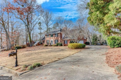 Fantastic home within the city limits offering perfect blend of on Chattahoochee Golf Course in Georgia - for sale on GolfHomes.com, golf home, golf lot