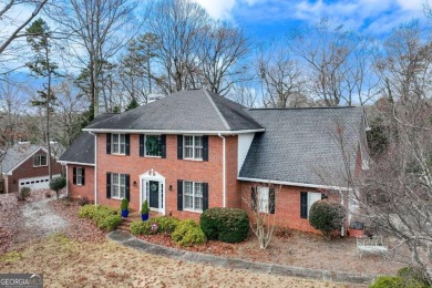 Fantastic home within the city limits offering perfect blend of on Chattahoochee Golf Course in Georgia - for sale on GolfHomes.com, golf home, golf lot