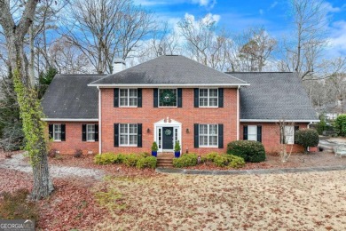 Fantastic home within the city limits offering perfect blend of on Chattahoochee Golf Course in Georgia - for sale on GolfHomes.com, golf home, golf lot