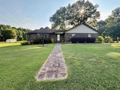 Beautiful home with golf course view.  This home is 2 br/2 Ba on Bald Knob Country Club in Arkansas - for sale on GolfHomes.com, golf home, golf lot