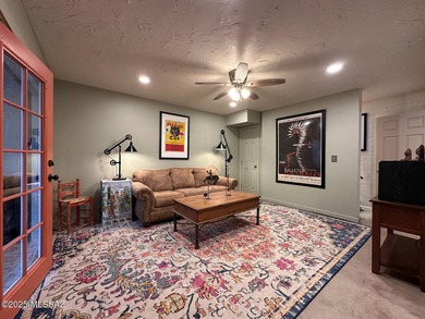 Range marketing $119,000-125,000. This beautifully remodeled on Randolph Park Golf Courses in Arizona - for sale on GolfHomes.com, golf home, golf lot