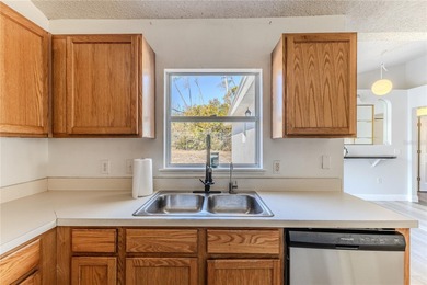 Beautiful 4 bedroom 2 bathroom Maronda home *Chapel Hill floor on Oak Hills Country Club in Florida - for sale on GolfHomes.com, golf home, golf lot