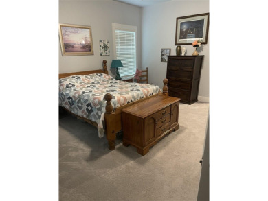 Highly desirable location in Huntington Park adjacent to on Franklin Country Club in Kentucky - for sale on GolfHomes.com, golf home, golf lot