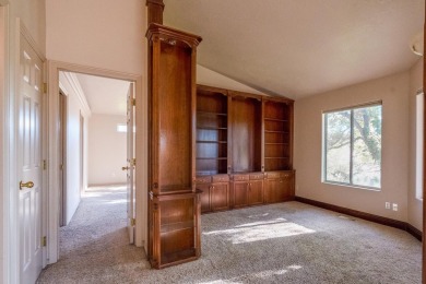 This unattached single family home has GREAT BONES!! From it's on St. George Golf Course in Utah - for sale on GolfHomes.com, golf home, golf lot