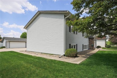 Experience comfortable living in this bright two-bedroom, one on Green Lea Golf Course in Minnesota - for sale on GolfHomes.com, golf home, golf lot