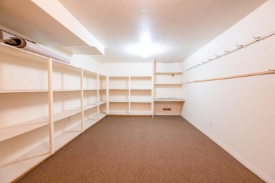 This unattached single family home has GREAT BONES!! From it's on St. George Golf Course in Utah - for sale on GolfHomes.com, golf home, golf lot