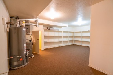 This unattached single family home has GREAT BONES!! From it's on St. George Golf Course in Utah - for sale on GolfHomes.com, golf home, golf lot