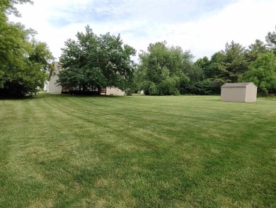This home is ready for a new owner.  Need to move in quick? on Savannah Oaks Golf Club of Candlewick Lake in Illinois - for sale on GolfHomes.com, golf home, golf lot