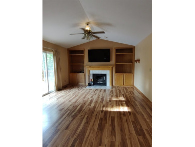 This home is ready for a new owner.  Need to move in quick? on Savannah Oaks Golf Club of Candlewick Lake in Illinois - for sale on GolfHomes.com, golf home, golf lot