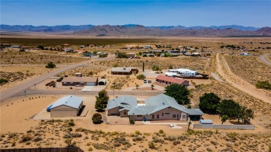 NICE 2,353 SQFT HOME WITH A LARGE FAMILY ROOM WITH ITS OWN on Valle Vista Golf Course in Arizona - for sale on GolfHomes.com, golf home, golf lot