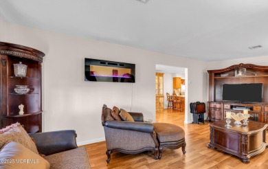 Welcome to this beautifully maintained 2-bedroom, 2-bathroom on Lions Head Country Club in New Jersey - for sale on GolfHomes.com, golf home, golf lot