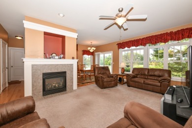 Well maintained 3bed/2.5 bath 2 story condo on one of Geneva on Geneva National Golf Club in Wisconsin - for sale on GolfHomes.com, golf home, golf lot