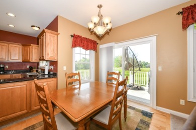 Well maintained 3bed/2.5 bath 2 story condo on one of Geneva on Geneva National Golf Club in Wisconsin - for sale on GolfHomes.com, golf home, golf lot
