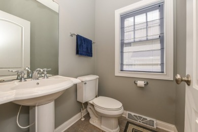 Well maintained 3bed/2.5 bath 2 story condo on one of Geneva on Geneva National Golf Club in Wisconsin - for sale on GolfHomes.com, golf home, golf lot