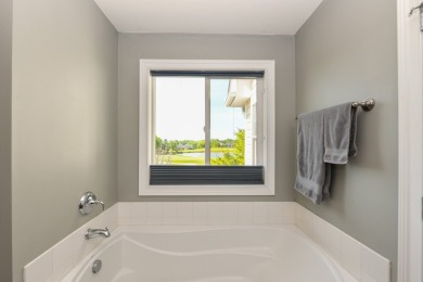 Well maintained 3bed/2.5 bath 2 story condo on one of Geneva on Geneva National Golf Club in Wisconsin - for sale on GolfHomes.com, golf home, golf lot