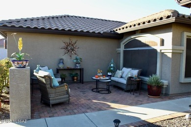 Welcome to this extended Loredo model with  larger dining, den & on Quail Creek Country Club  in Arizona - for sale on GolfHomes.com, golf home, golf lot