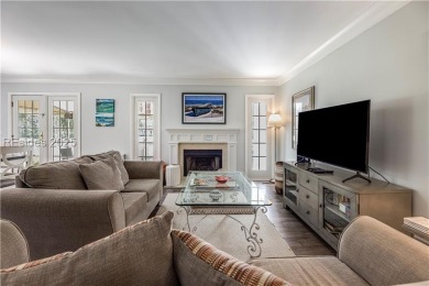 This beautifully updated 2 BR, 2 BA flat in the sought-after on Shipyard Golf Club in South Carolina - for sale on GolfHomes.com, golf home, golf lot