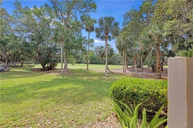 This beautifully updated 2 BR, 2 BA flat in the sought-after on Shipyard Golf Club in South Carolina - for sale on GolfHomes.com, golf home, golf lot