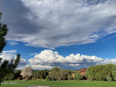 This home is situated in Juniper Ridge Resort (JRR) a 55+ adult on Juniper Ridge R.V. Golf Resort in Arizona - for sale on GolfHomes.com, golf home, golf lot