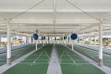 Welcome Home!  This spacious, beautifully updated Philodendron on Mainlands Golf Club in Florida - for sale on GolfHomes.com, golf home, golf lot