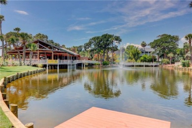 This beautifully updated 2 BR, 2 BA flat in the sought-after on Shipyard Golf Club in South Carolina - for sale on GolfHomes.com, golf home, golf lot