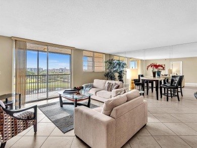 Experience elevated living in this beautifully updated 2-bed on  in Florida - for sale on GolfHomes.com, golf home, golf lot
