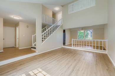 ** A COUNTRY CLUB-LIKE SETTING in DESIRABLE HEATHER RIDGE on Heather Ridge Golf Club in Illinois - for sale on GolfHomes.com, golf home, golf lot