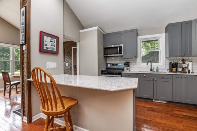 Bright, airy, and updated 4 bed, 2.5 bath Galena Territory on Eagle Ridge Inn and Resort in Illinois - for sale on GolfHomes.com, golf home, golf lot