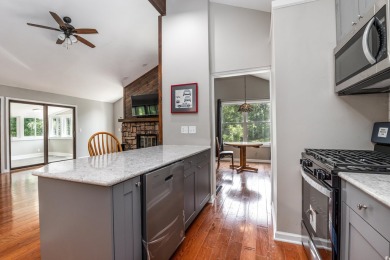 Bright, airy, and updated 4 bed, 2.5 bath Galena Territory on Eagle Ridge Inn and Resort in Illinois - for sale on GolfHomes.com, golf home, golf lot