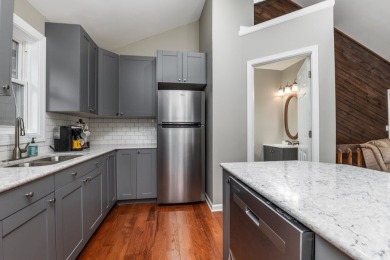 Bright, airy, and updated 4 bed, 2.5 bath Galena Territory on Eagle Ridge Inn and Resort in Illinois - for sale on GolfHomes.com, golf home, golf lot