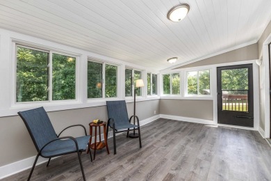 Bright, airy, and updated 4 bed, 2.5 bath Galena Territory on Eagle Ridge Inn and Resort in Illinois - for sale on GolfHomes.com, golf home, golf lot
