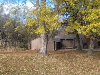 SssBright, airy, and updated 4 bed, 2.5 bath Galena Territory on Eagle Ridge Inn and Resort in Illinois - for sale on GolfHomes.com, golf home, golf lot