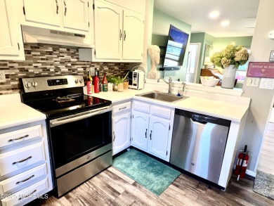 Come view this updatedcharming Cambridge model home. Well on Leisure Village West Assoc. in New Jersey - for sale on GolfHomes.com, golf home, golf lot