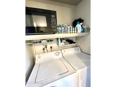 Come view this updatedcharming Cambridge model home. Well on Leisure Village West Assoc. in New Jersey - for sale on GolfHomes.com, golf home, golf lot