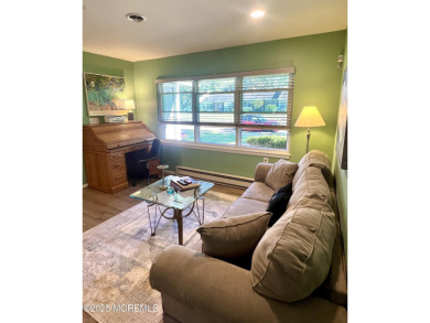 Come view this updatedcharming Cambridge model home. Well on Leisure Village West Assoc. in New Jersey - for sale on GolfHomes.com, golf home, golf lot