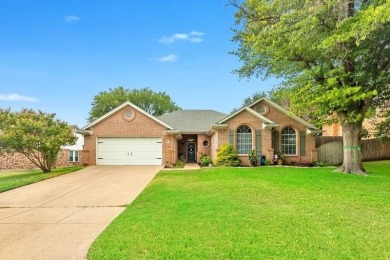 Step inside your dream home: a charming single-level on Trophy Club of Dallas in Texas - for sale on GolfHomes.com, golf home, golf lot