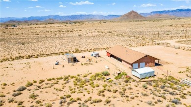 Welcome to your ranch home near the iconic Route 66! This on Valle Vista Golf Course in Arizona - for sale on GolfHomes.com, golf home, golf lot