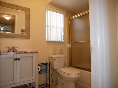 Charming 1/1 furnished or unfurnished condo in the heart of on Sunrise Lakes Phase III in Florida - for sale on GolfHomes.com, golf home, golf lot