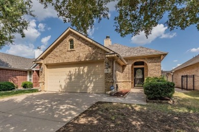 Quaint home in Fort Worth with No HOA! Walk in to an open on WaterChase Golf Club in Texas - for sale on GolfHomes.com, golf home, golf lot