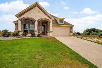 Beautiful new home on the golf course that is now move-in ready! on Whitestone Golf Club in Texas - for sale on GolfHomes.com, golf home, golf lot