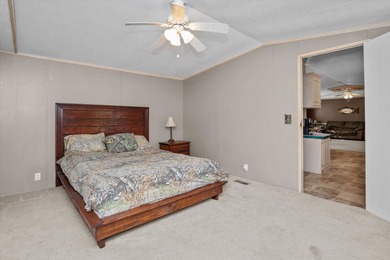 Discover the perfect getaway with this 3 bedroom, 2 bathroom on Rayburn Country Club in Texas - for sale on GolfHomes.com, golf home, golf lot